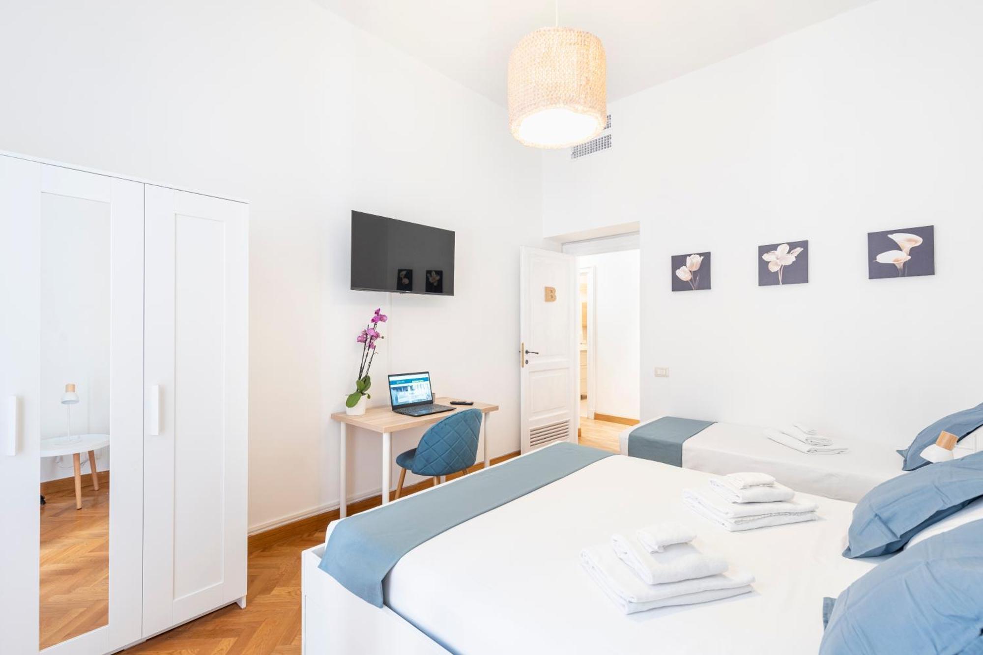 Hostly - Michelangelo Midtown-center Of Appartement Rome