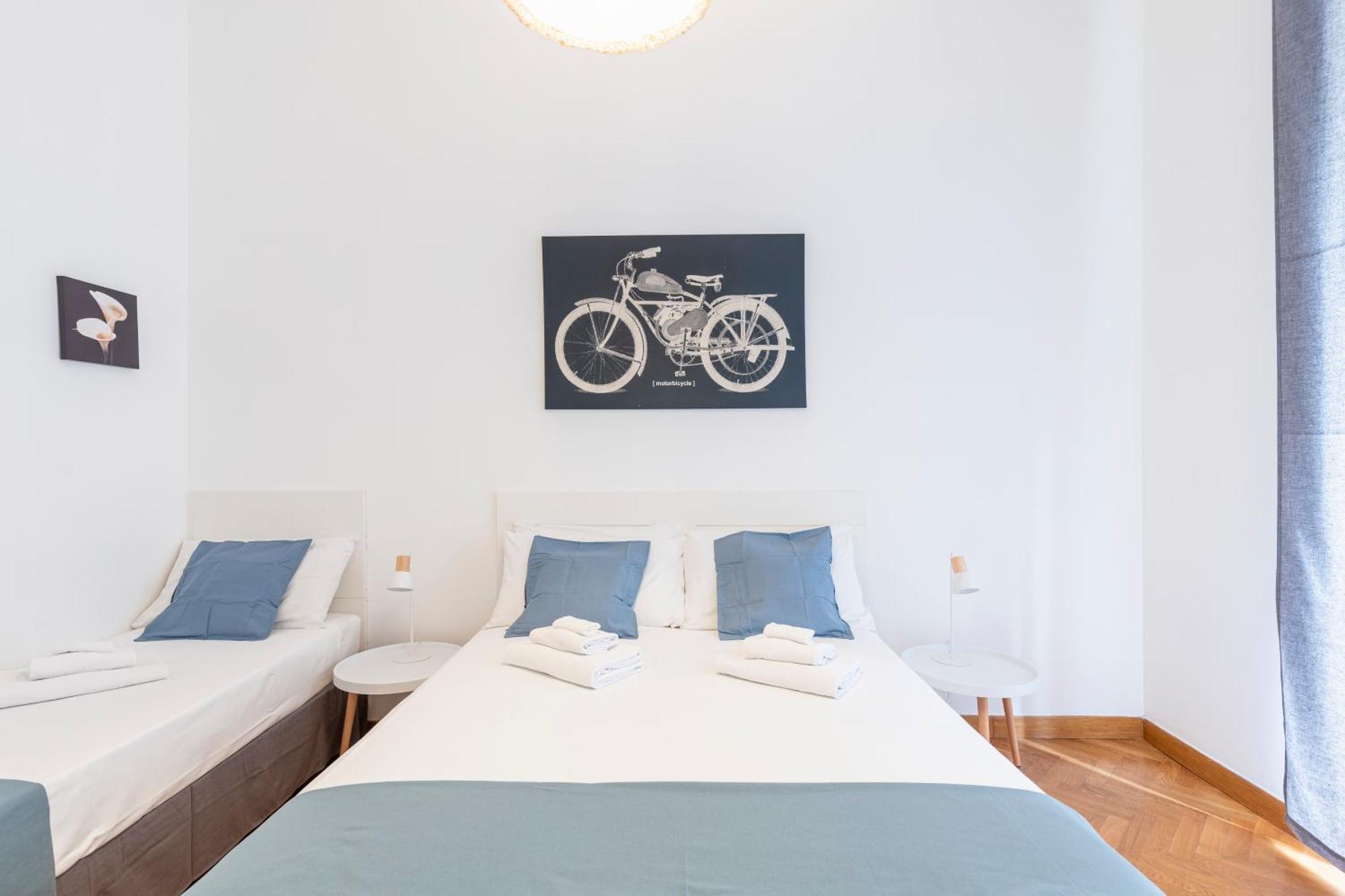 Hostly - Michelangelo Midtown-center Of Appartement *