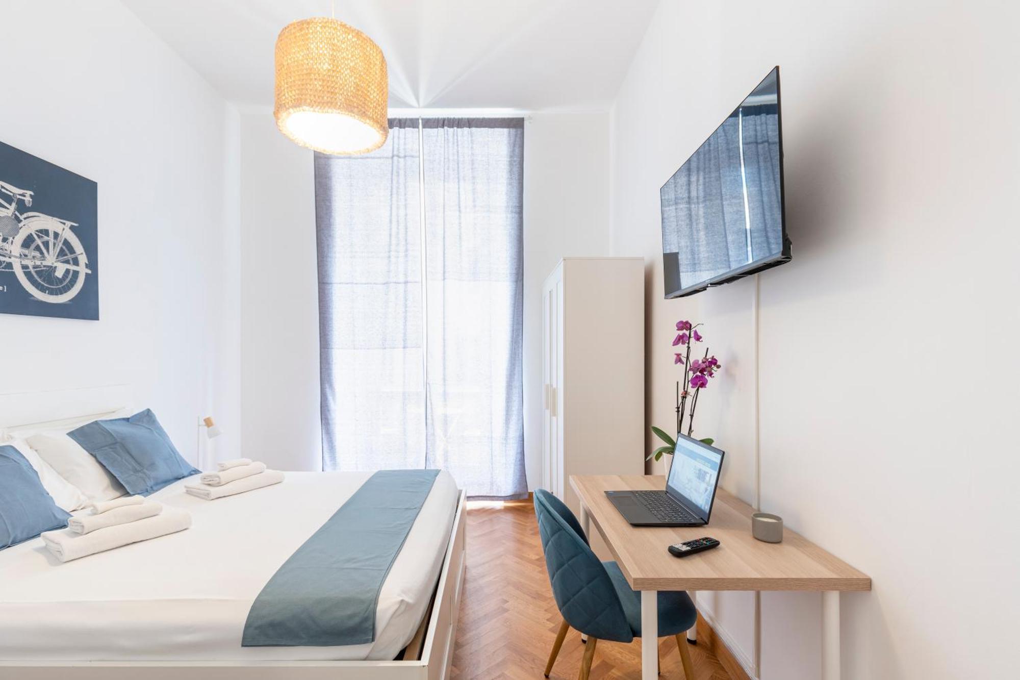 Hostly - Michelangelo Midtown-center Of Appartement *